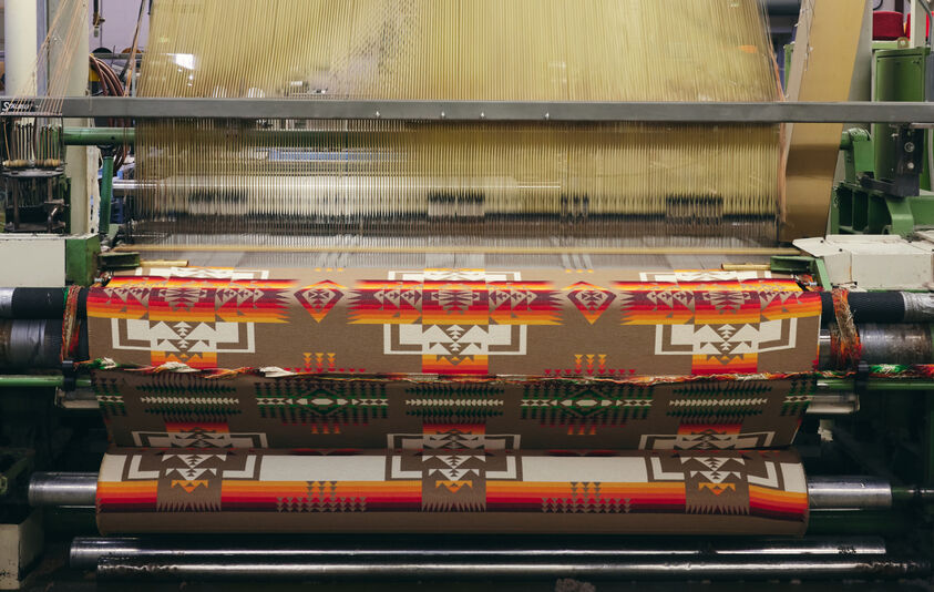 Weaving blanket