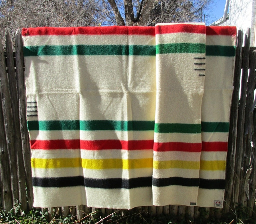 photo of 4 and 3-1/2 point Glacier Park blankets