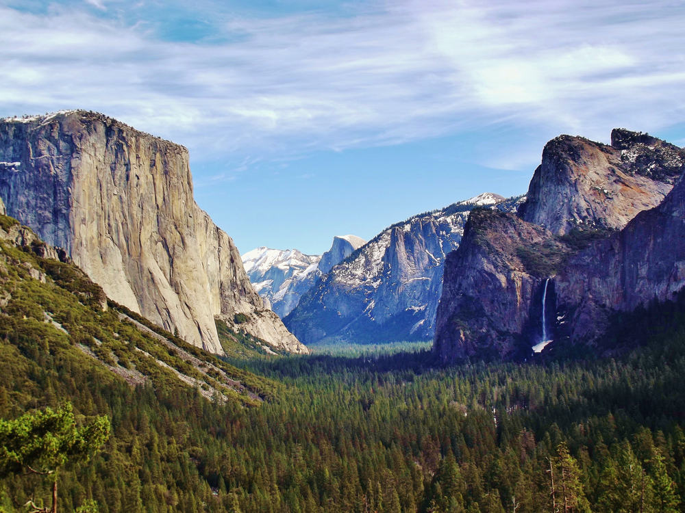 Yosemite_Valley_from_Wawona_Tunnel_view