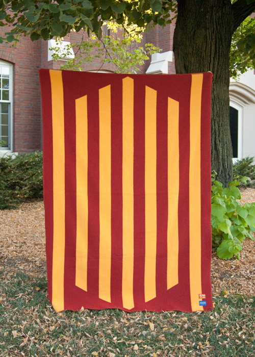 Kagavi-x-Pendleton-blanket-1